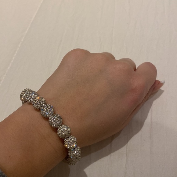 𝅺Sparkly Bracelet - Picture 3 of 5